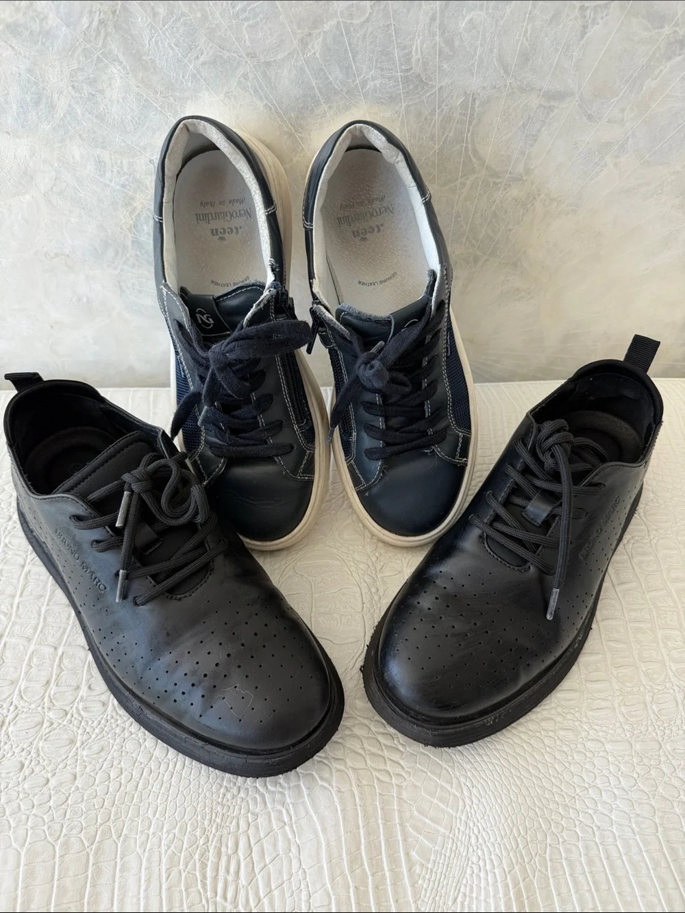 Bruno Marc two pairs