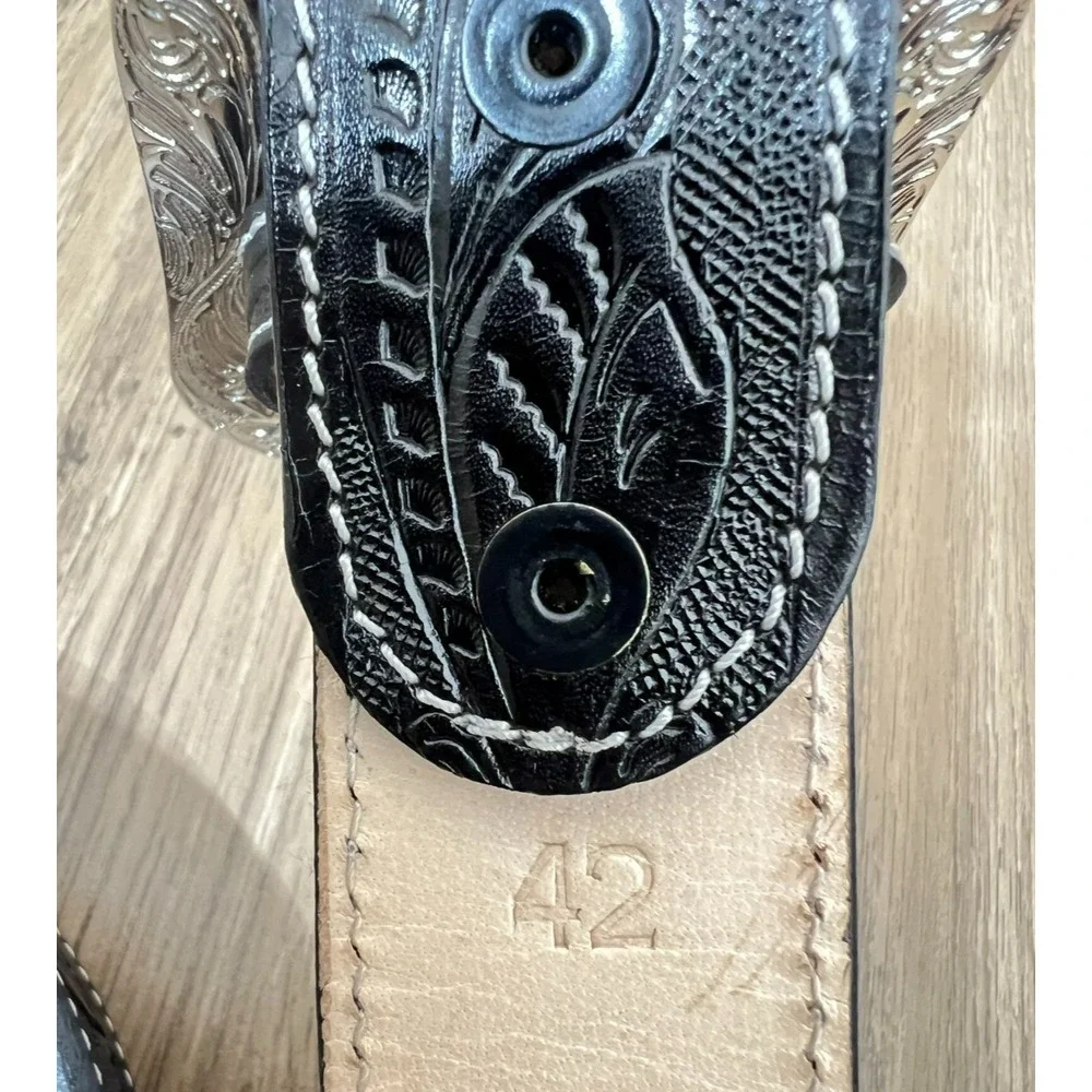 Cerrito black leather