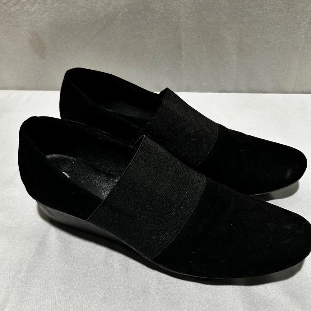 Womens Black Suede Wedge Slip‎ On Comfort Shoes Size 8 Slip On Flats