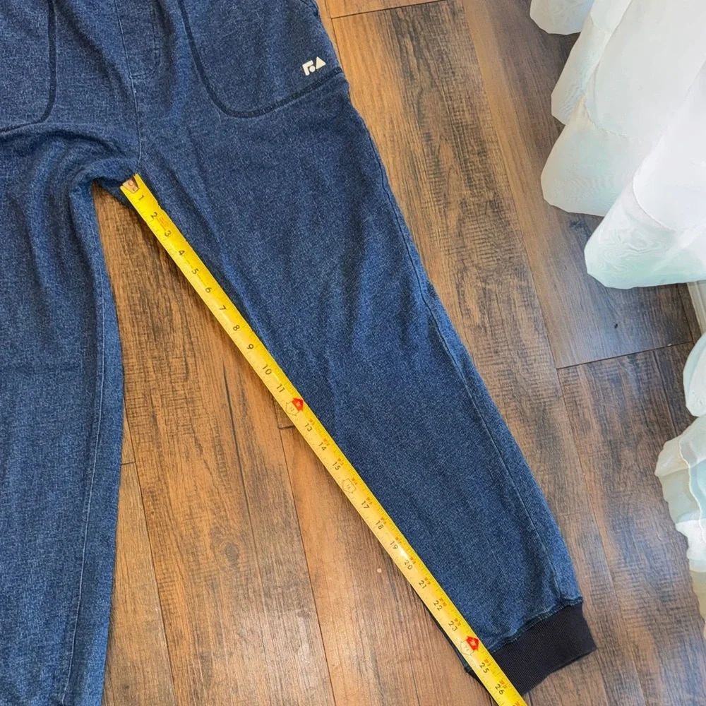 Free Assembly comfortable stylish