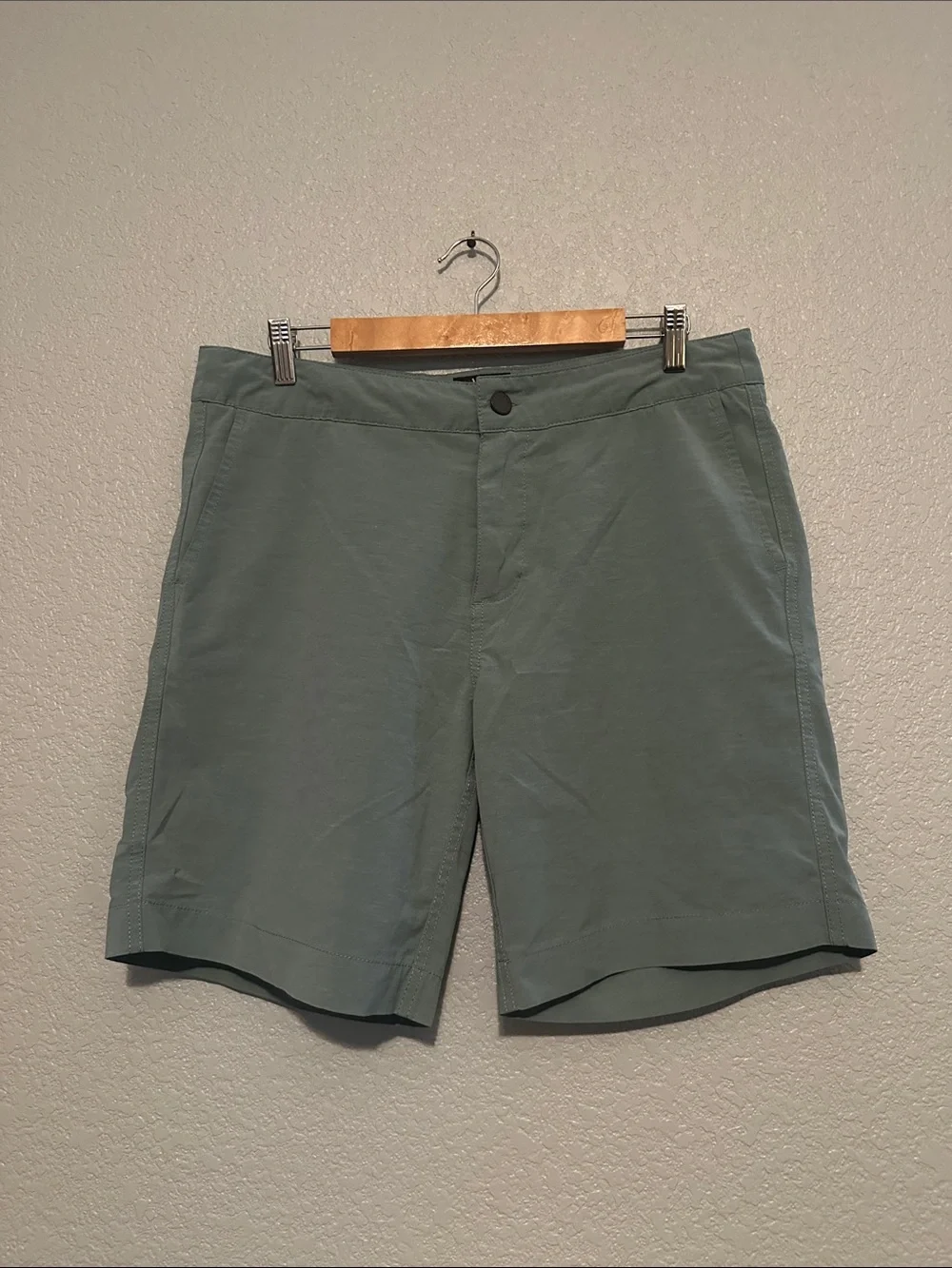 Faherty day size shorts