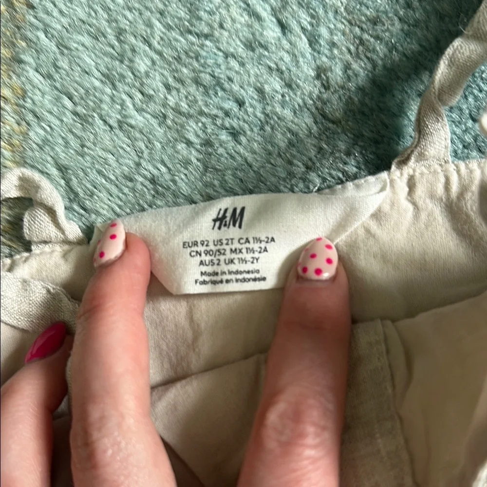 H&M stylish light