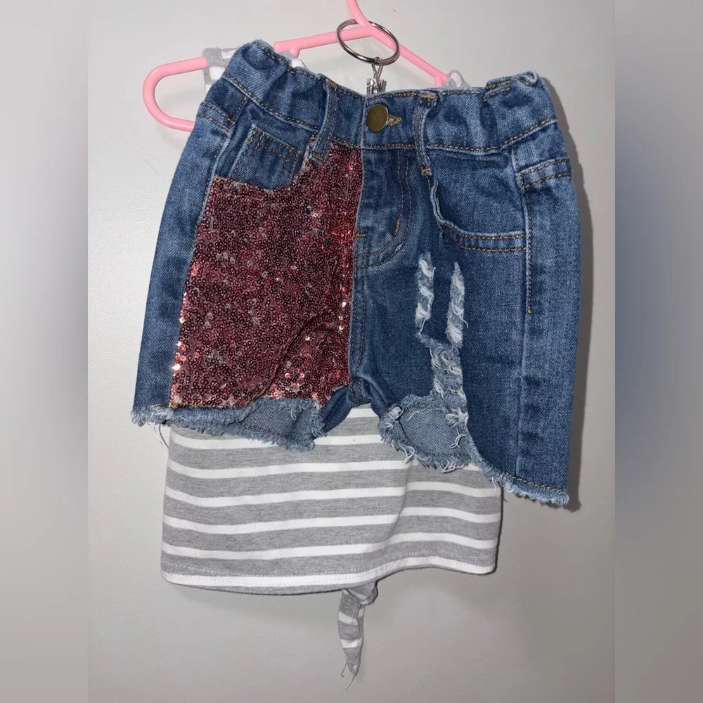 N/A features stripe sequin