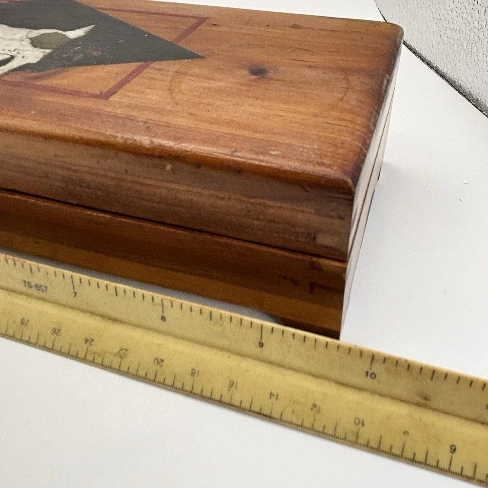 Wooden Ships photos nail