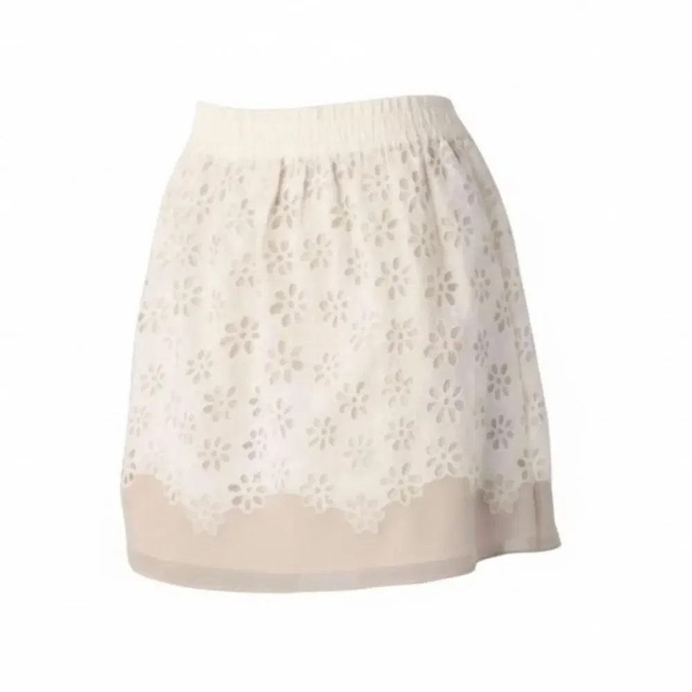 Club Monaco coquette lorie