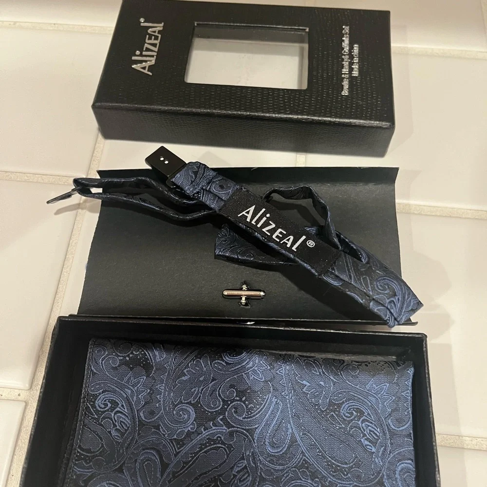 alizeal brand new
