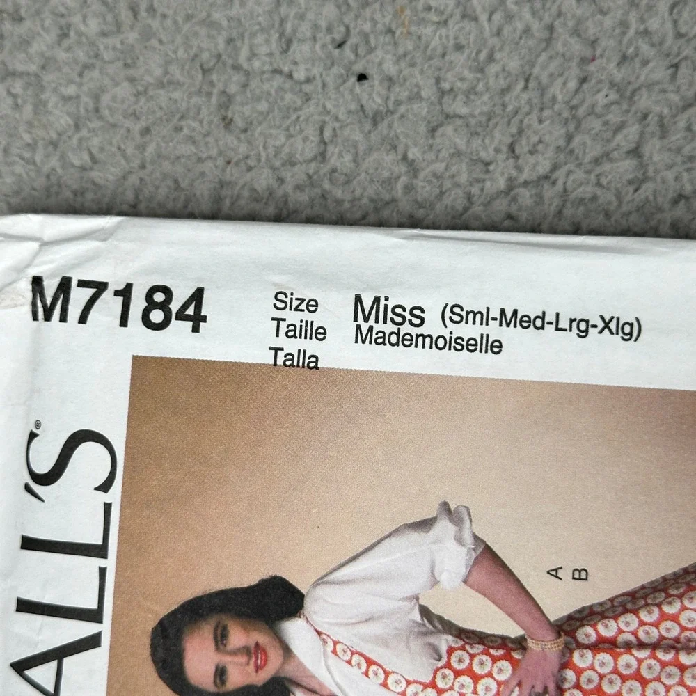 McCalls mccall m7184