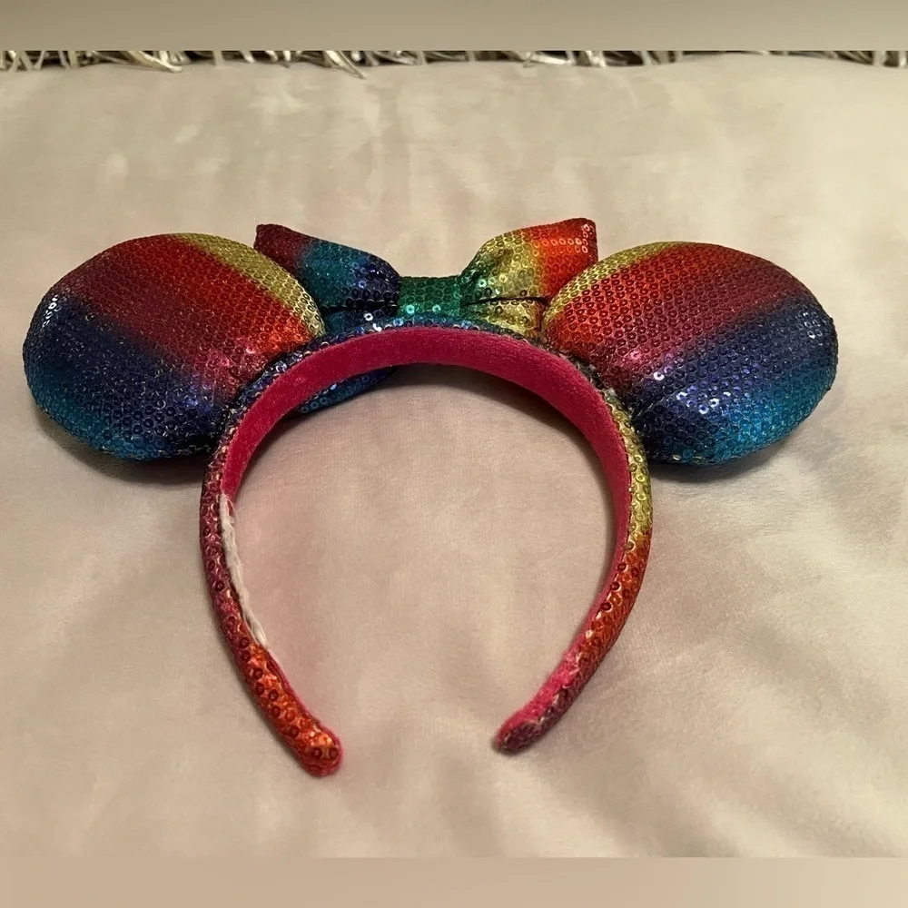 Disney pink description priority