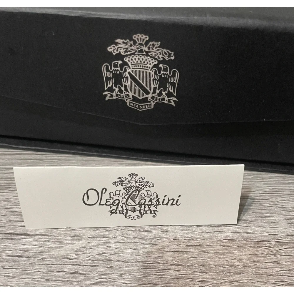 Oleg Cassini oleg cassini