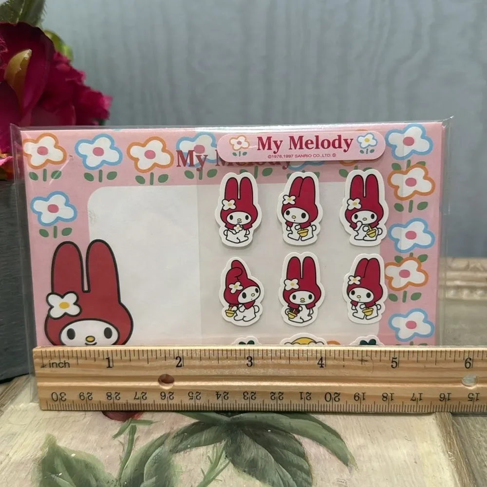Sanrio details vintage