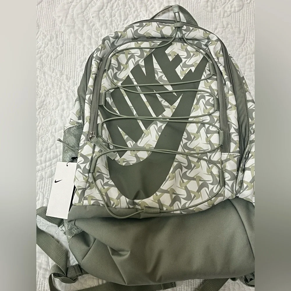 Nike prevent seller pattern