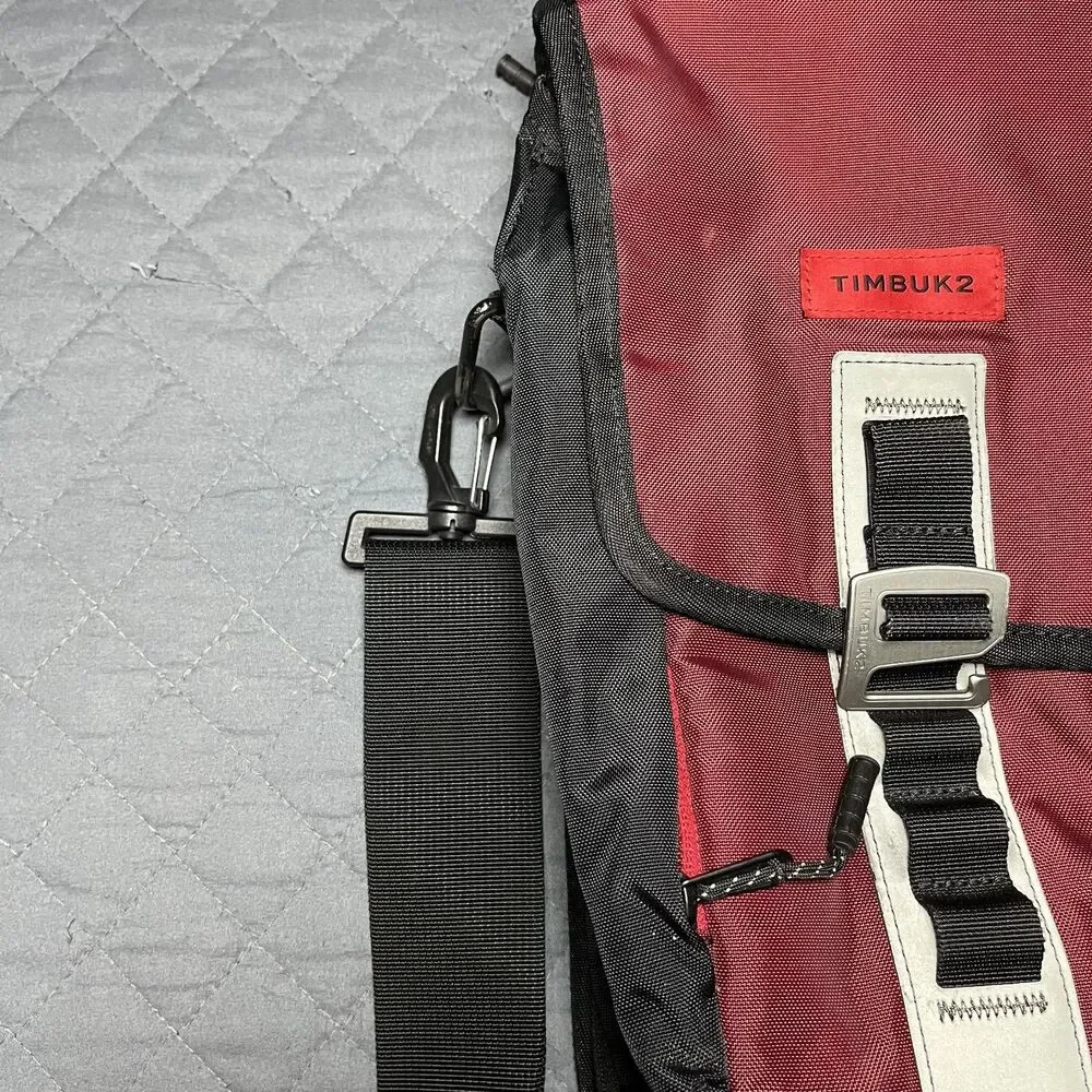 Timbuk2 durable functional