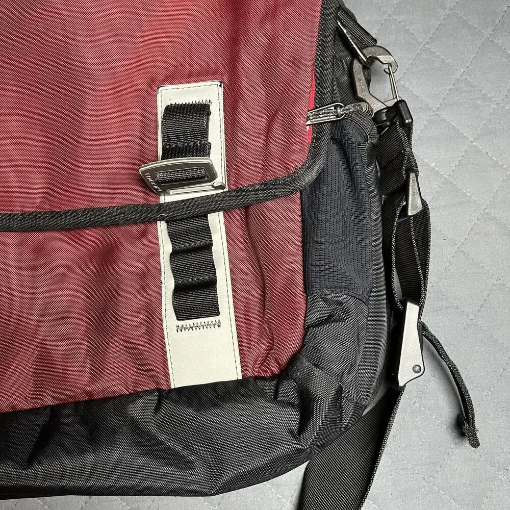 Timbuk2 durable functional