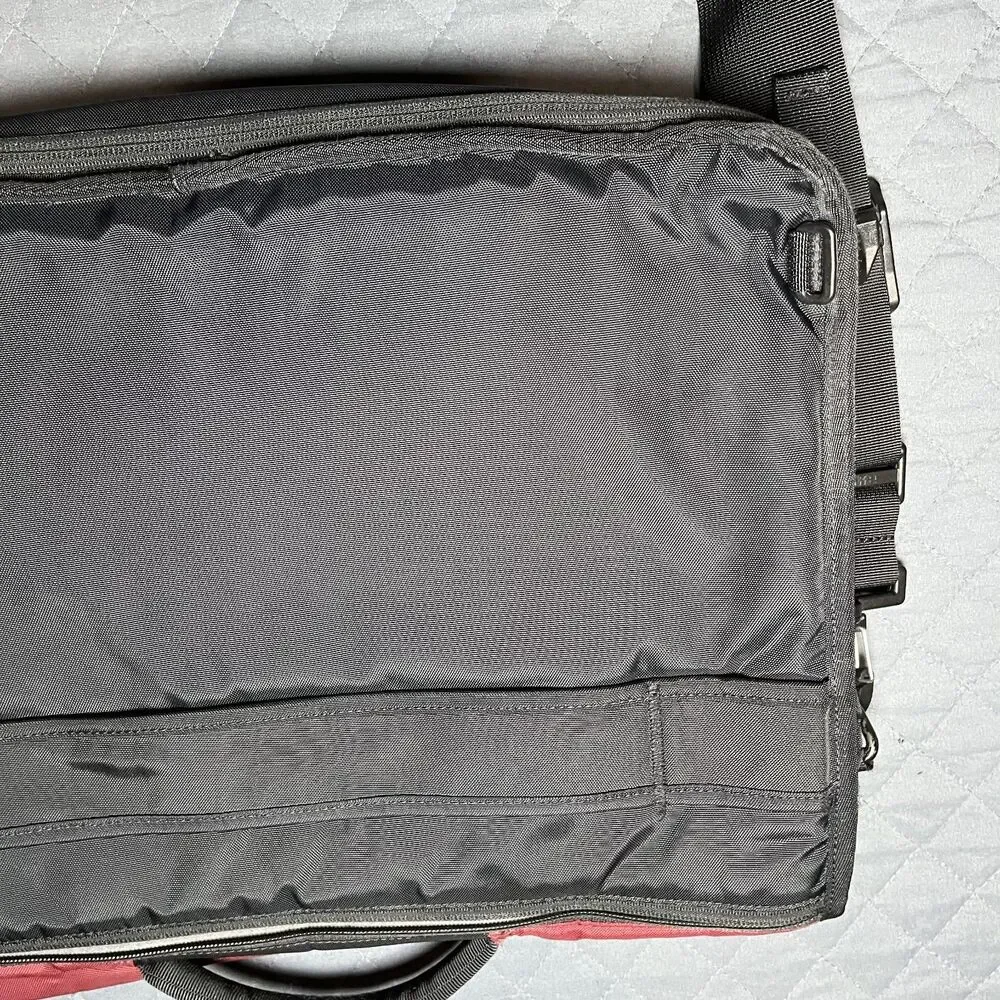Timbuk2 durable functional
