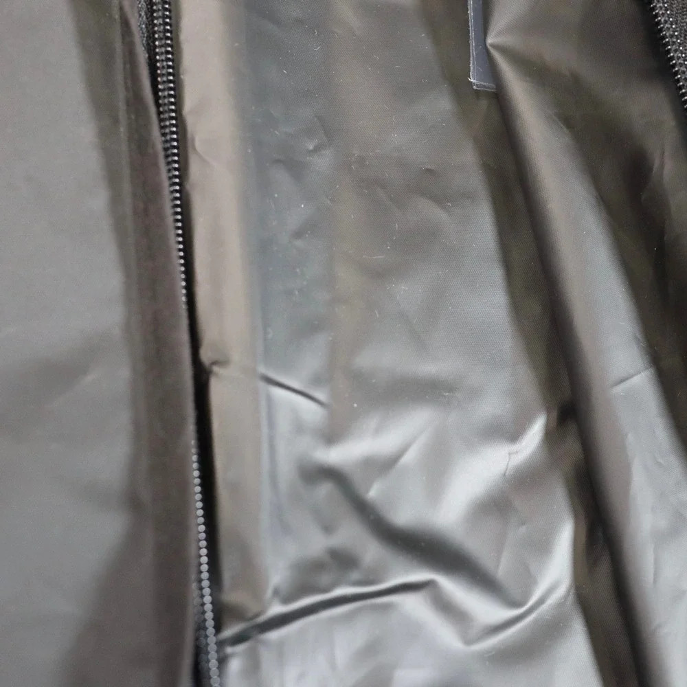 Dior zipper message