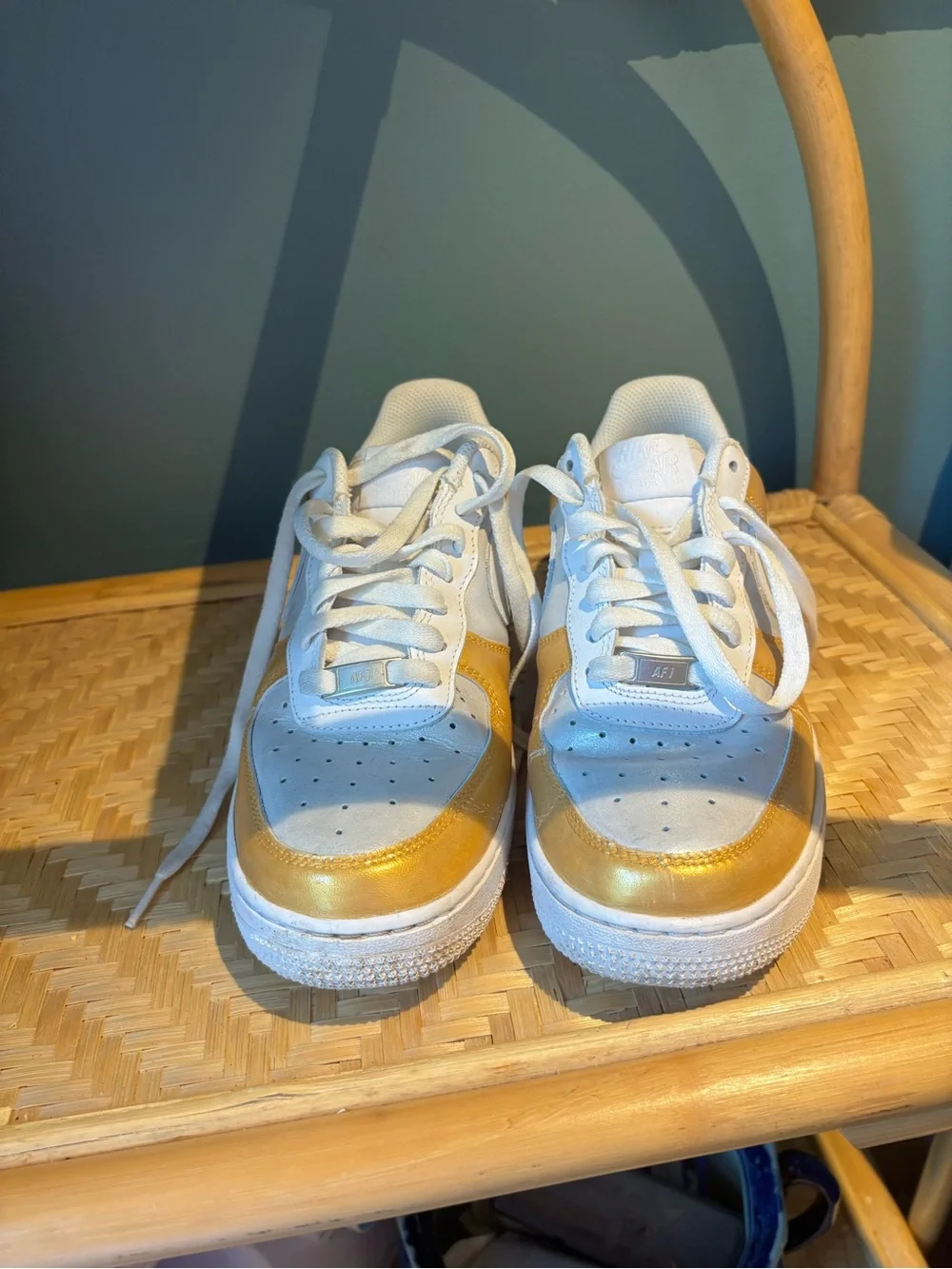 Nike low top