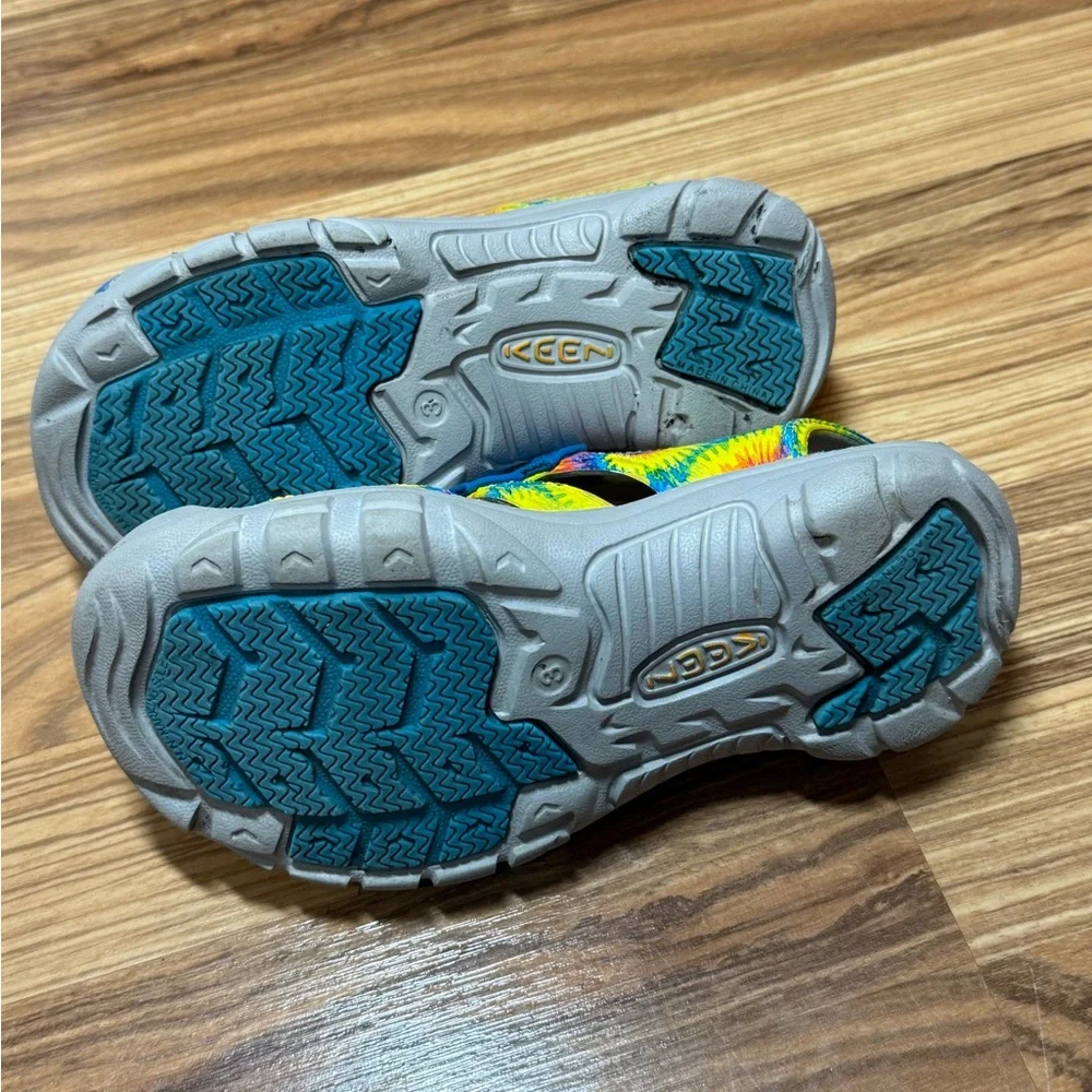Keen kids full