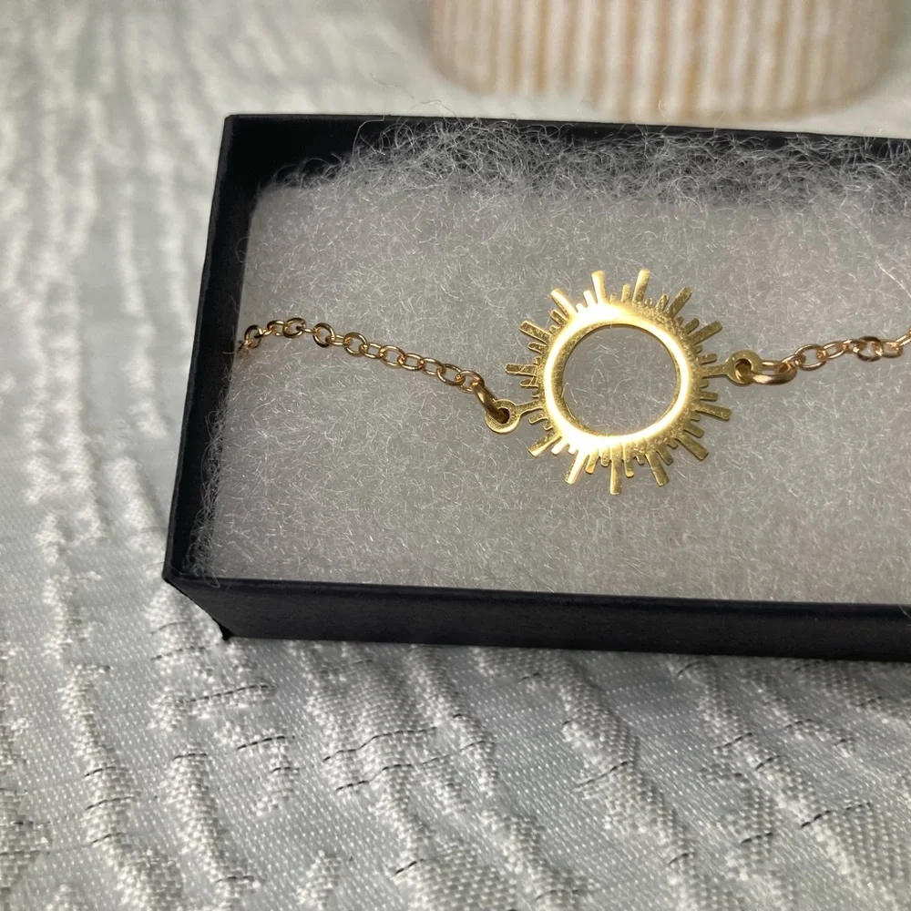 Antian Accessories™ elegant gold