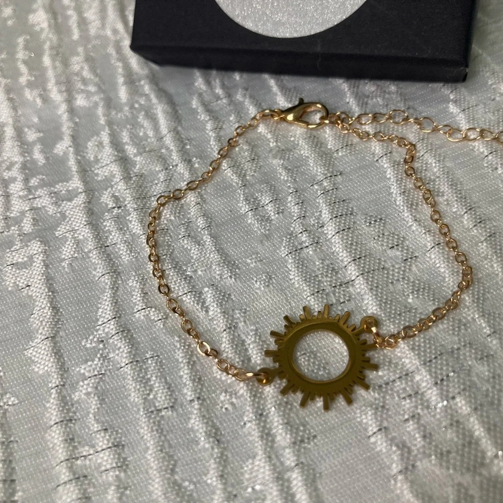 Antian Accessories™ elegant gold