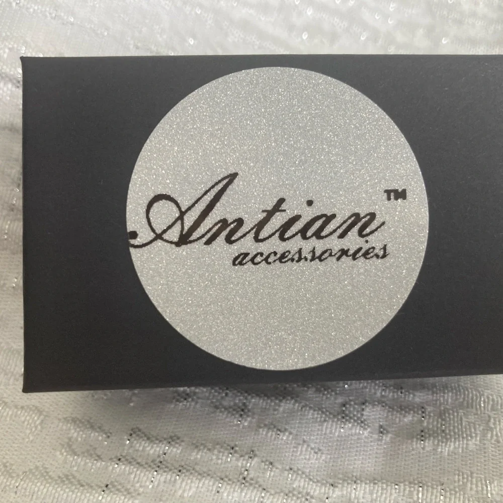 Antian Accessories™ elegant gold