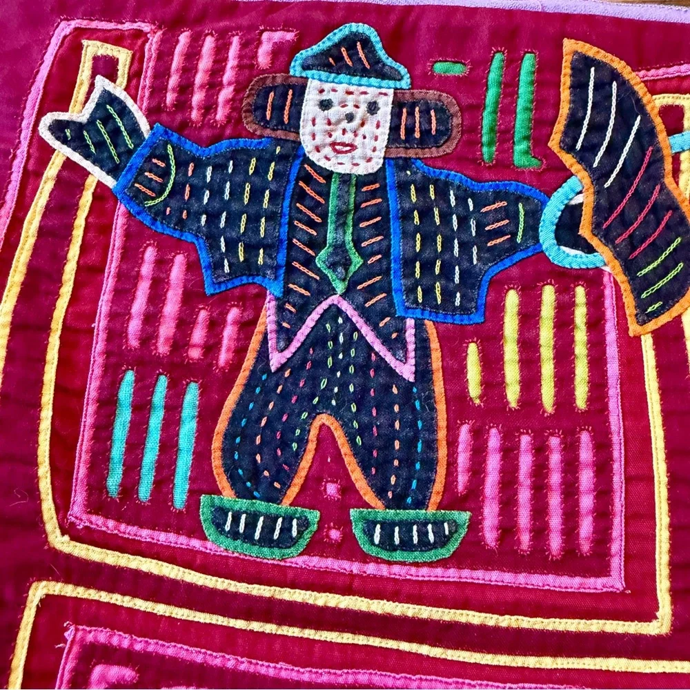 mola scarecrow