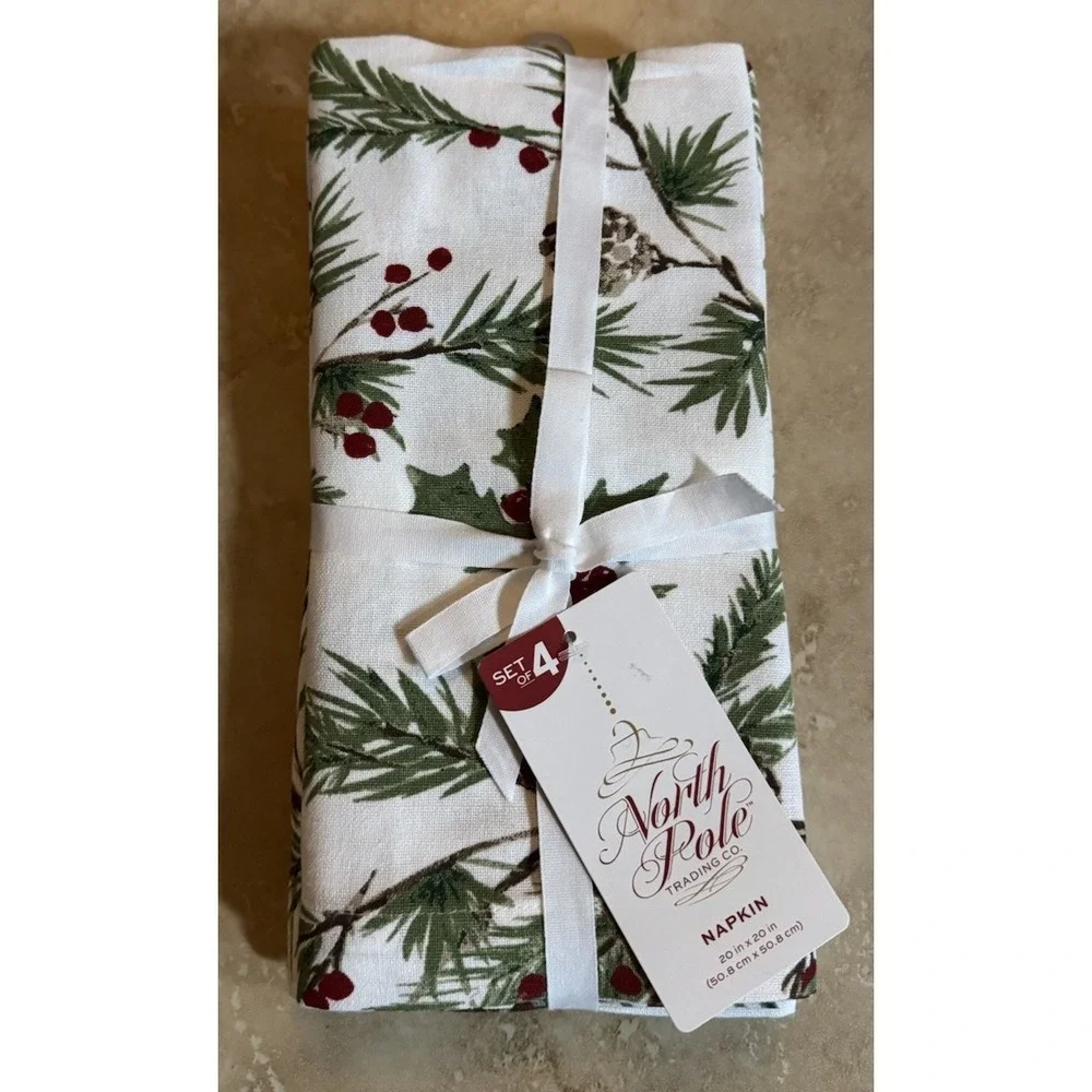 North‎ Pole Trading Co Christmas Holly Berry Napkins Set of 4 Cotton 20x20in NEW