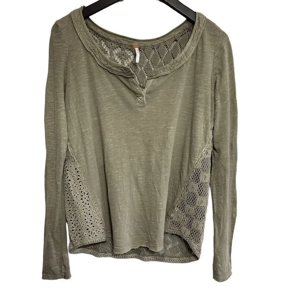 Free People lace/pattern long sleeve size small