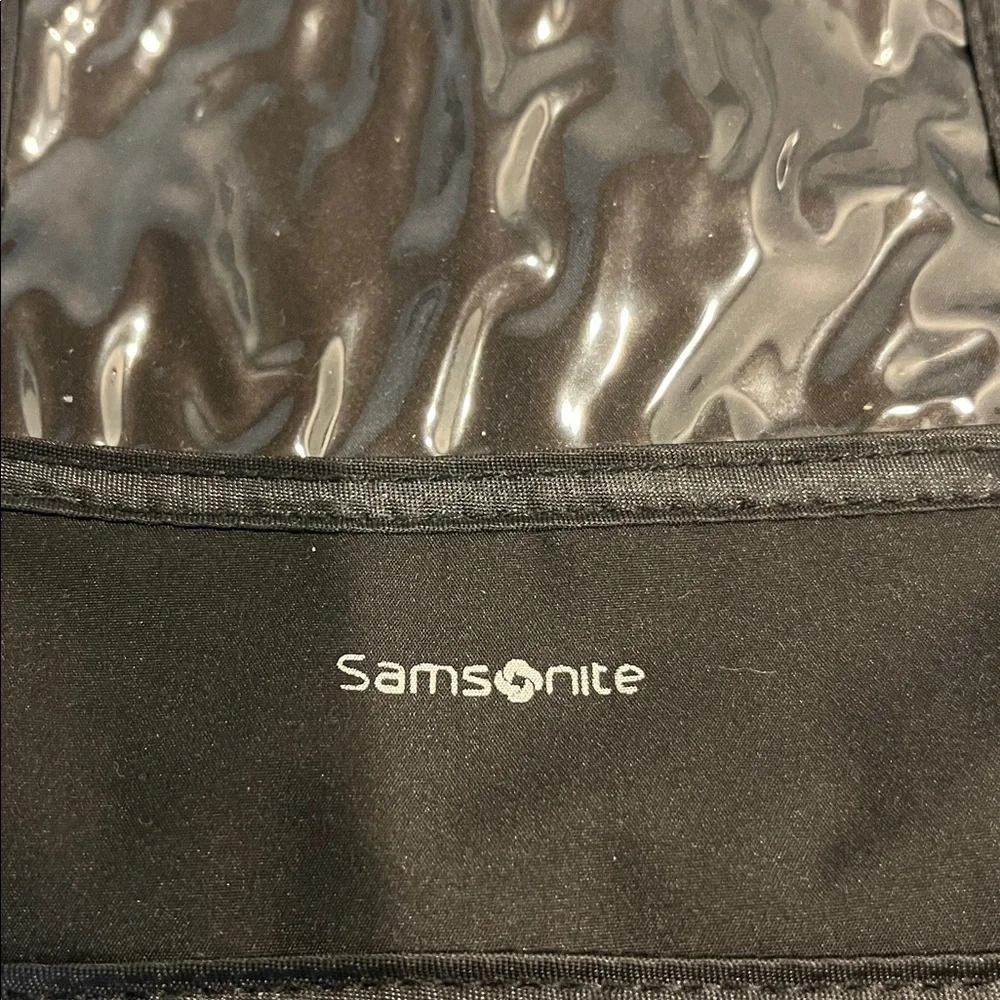 Samsonite necklace style its