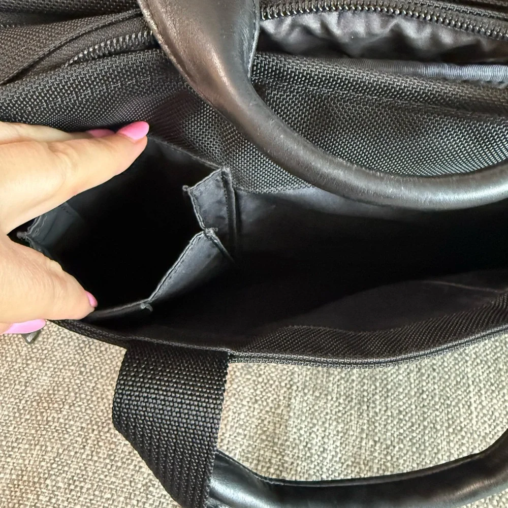 Tumi briefcase cross