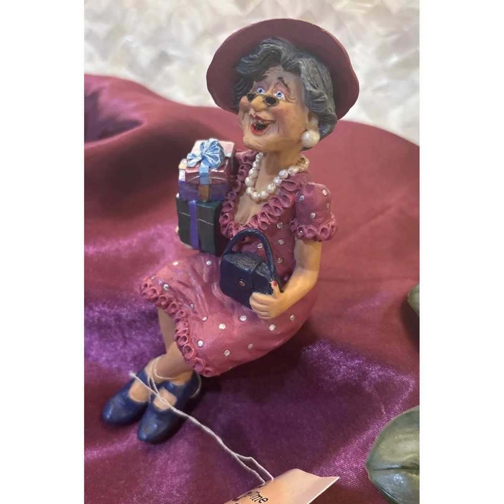 Russ this figurine