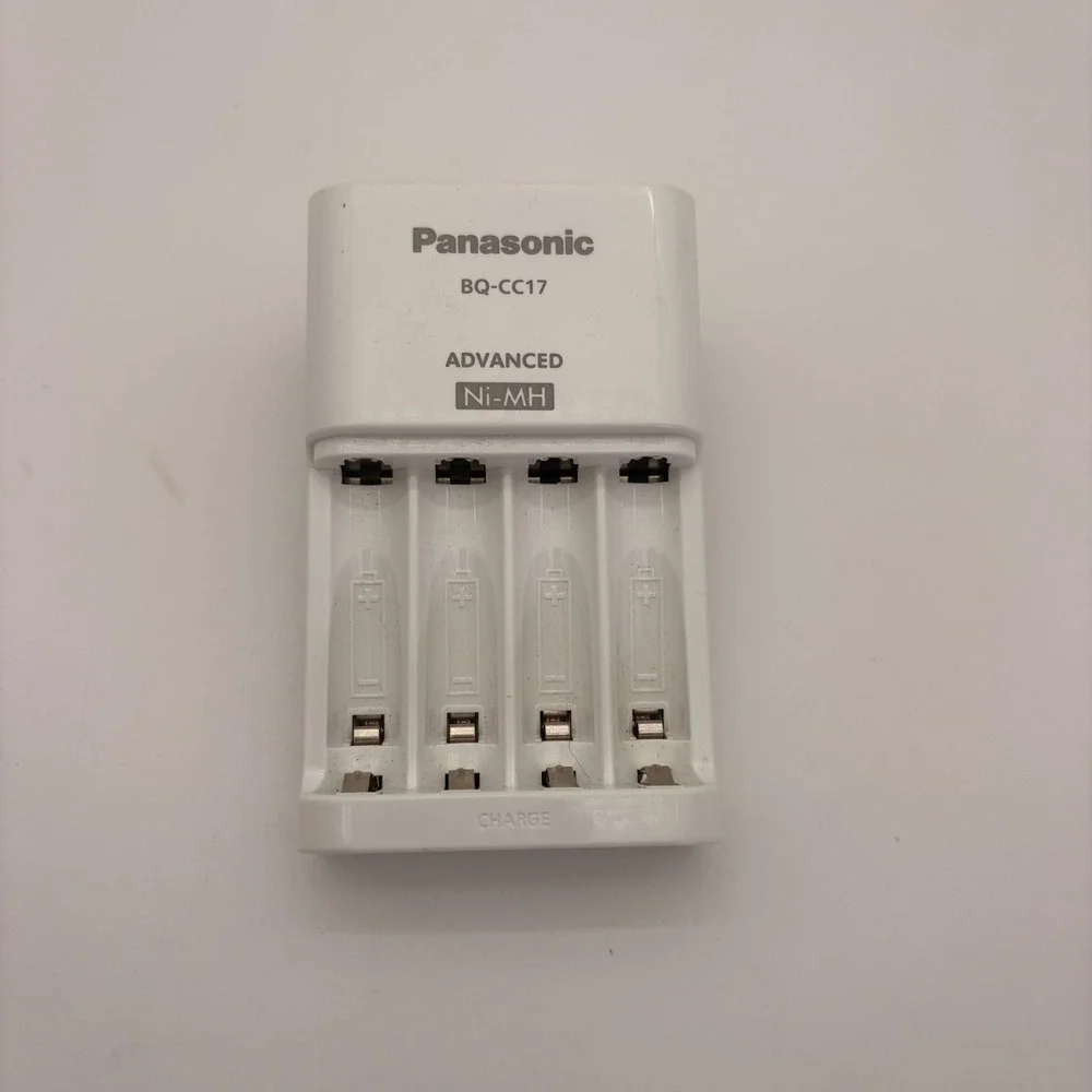 Panasonic BQ-CC17 Advanced Ni-MH 4-Slot