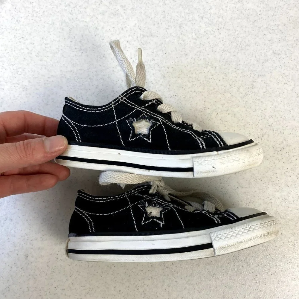 Converse features front