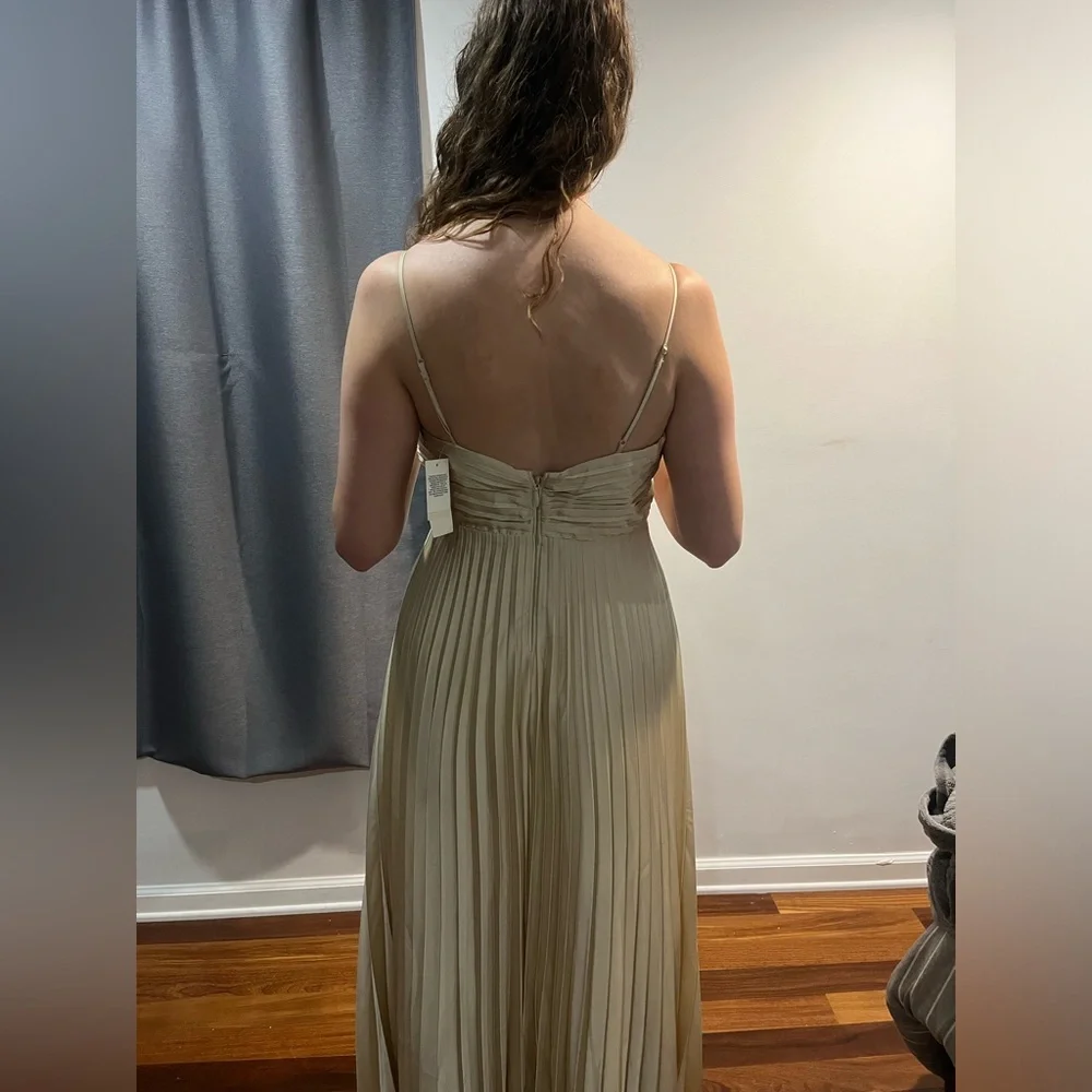 Abercrombie & Fitch elegant pleated