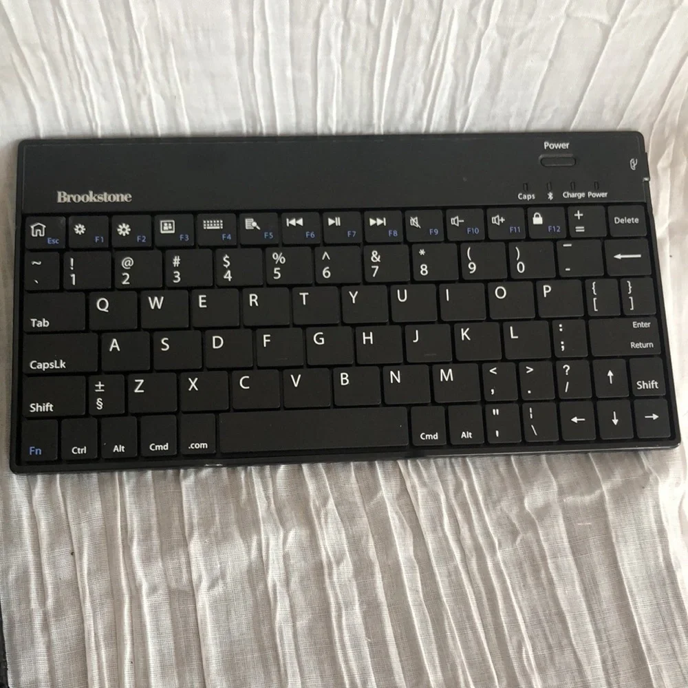 Brookstone case from poshmark