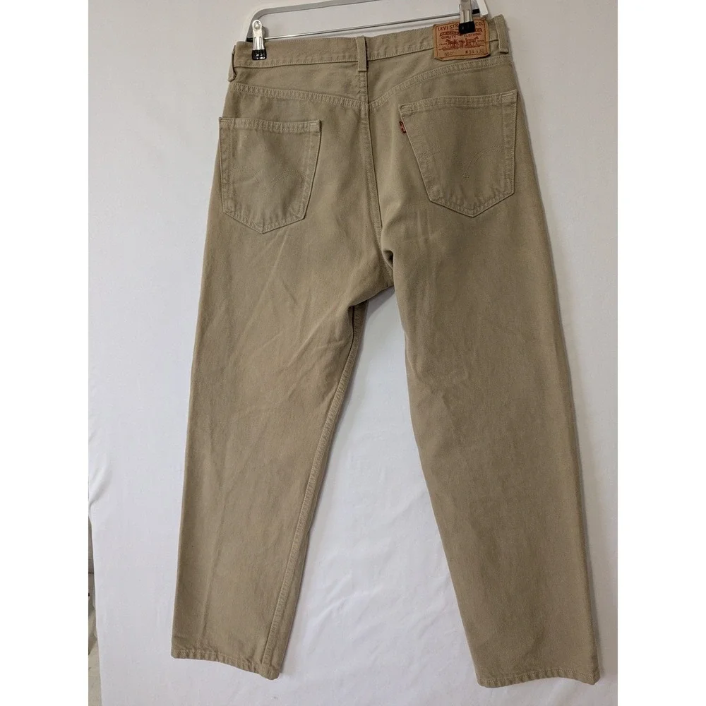 Levis measurements waist
