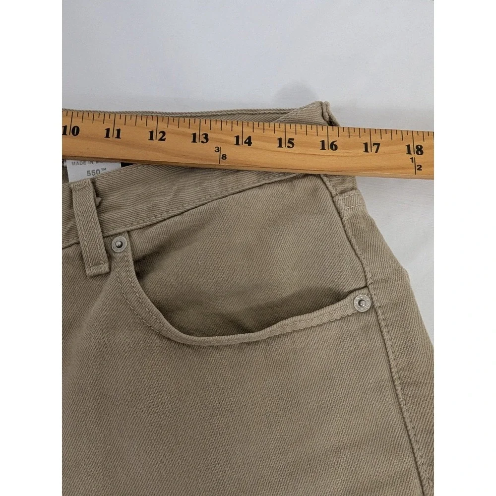 Levis measurements waist