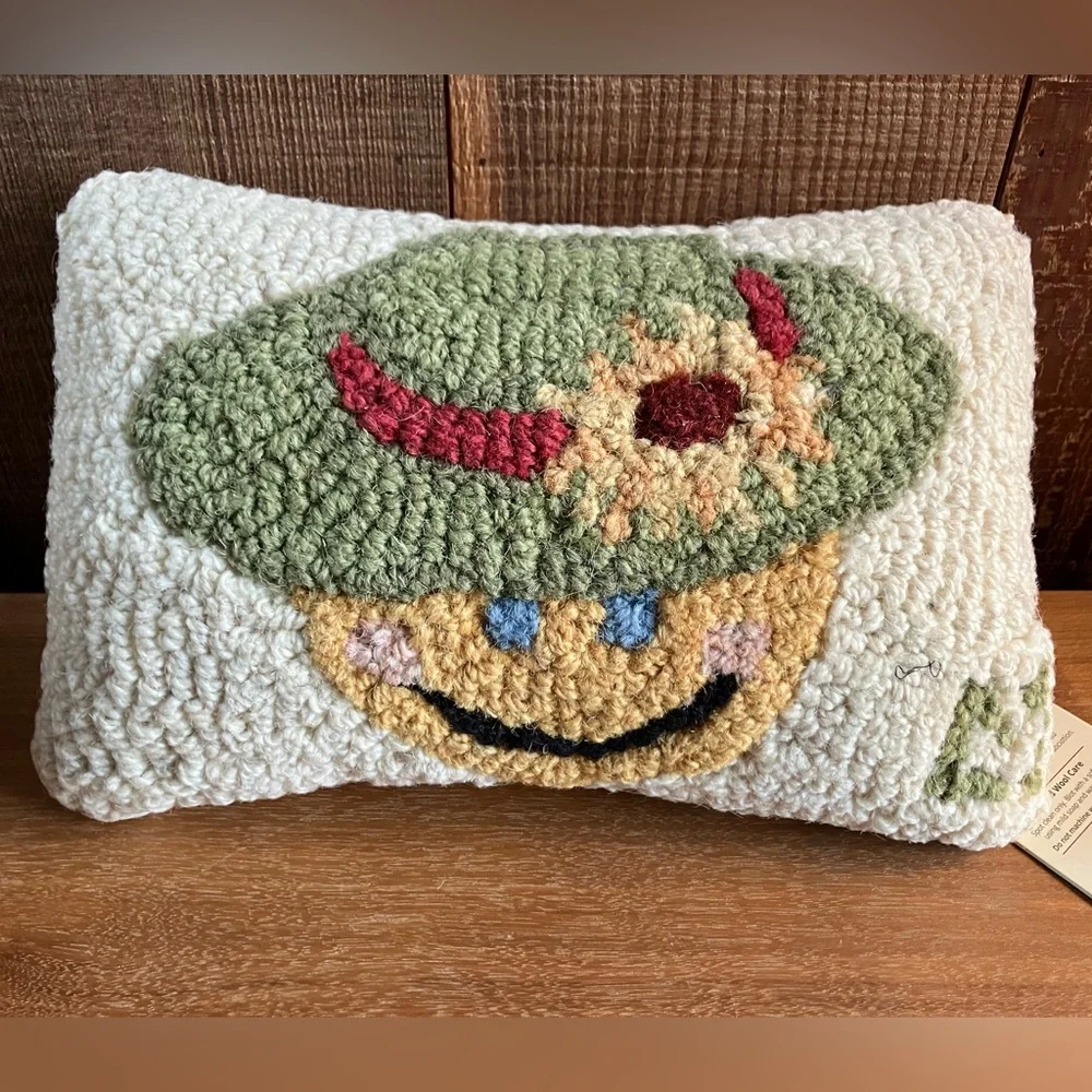 Chandler 4 Corners Mrs. Honey Happy Hat Hand-Hooked Throw Pillow - Wool, 8x12 In