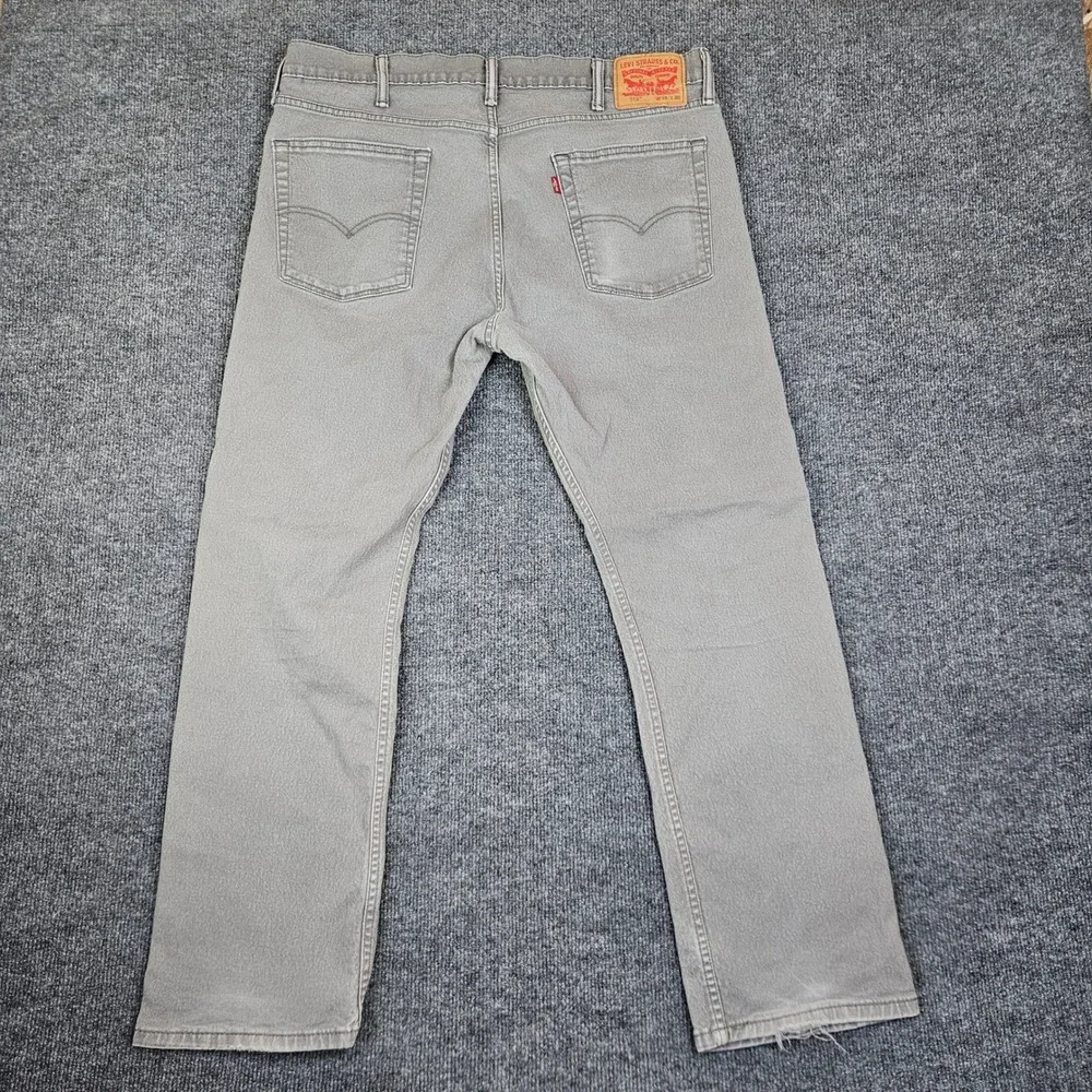 Levis shipping 19