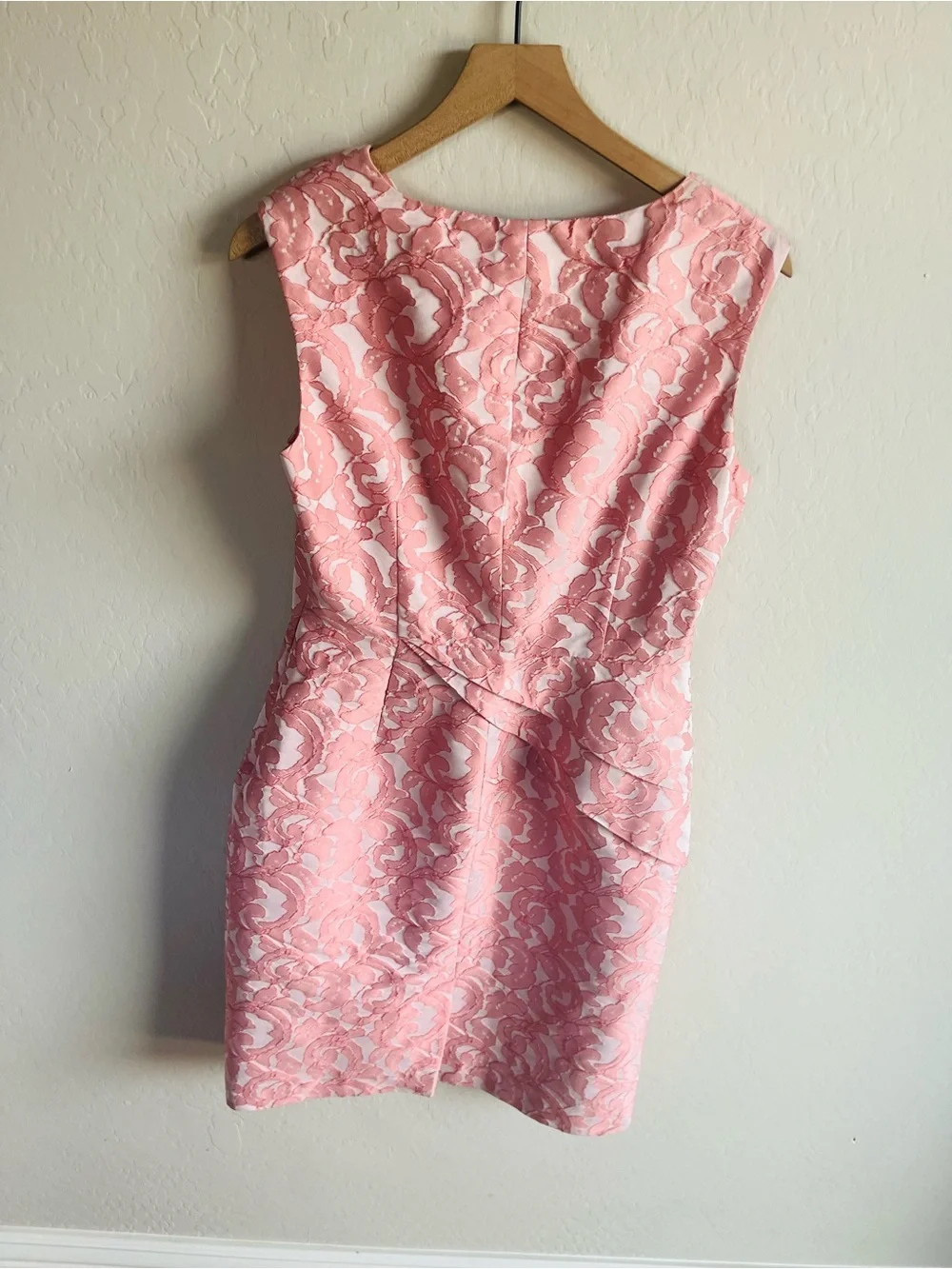 Adrianna Papell elegant sleeveless