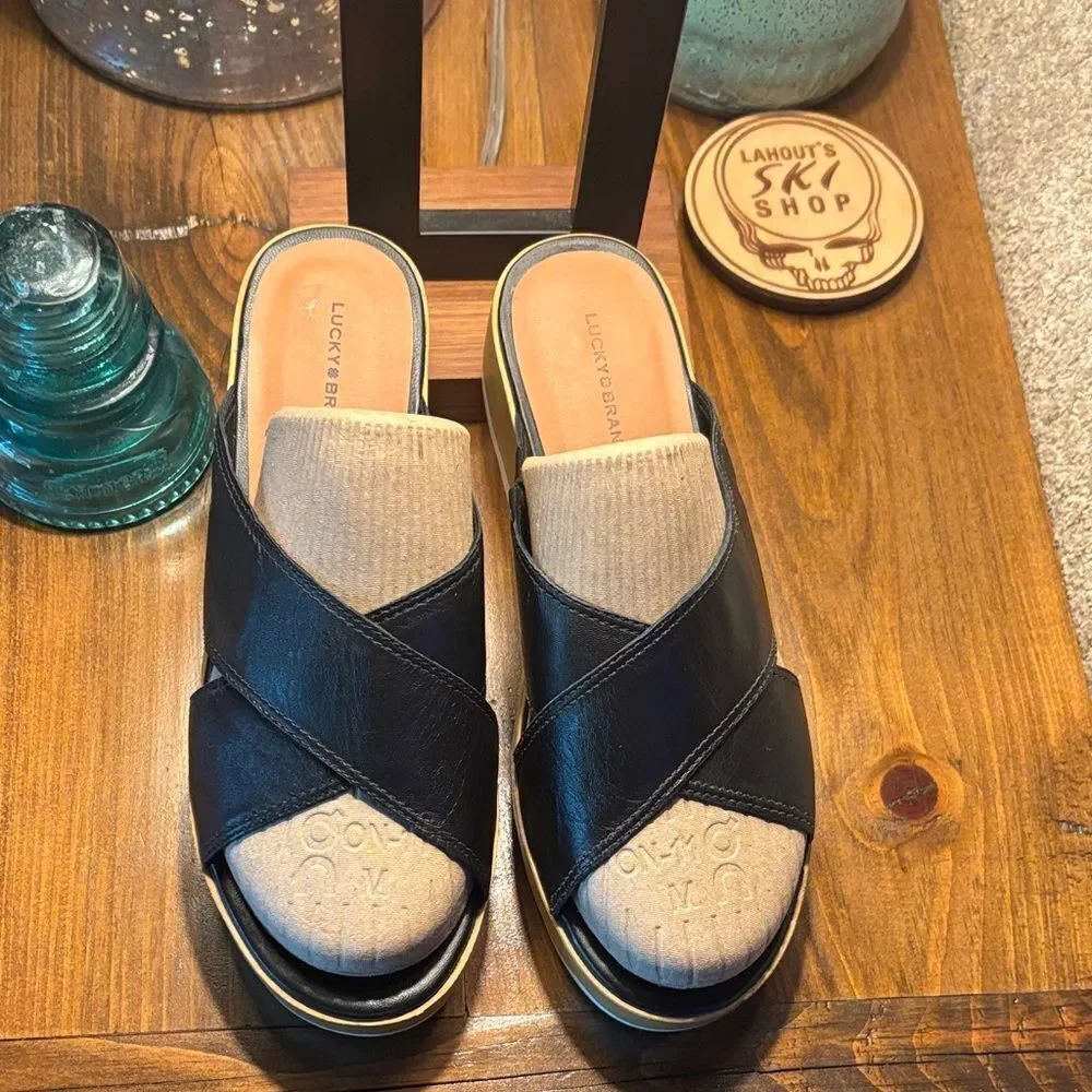 Lucky Brand stylish platform