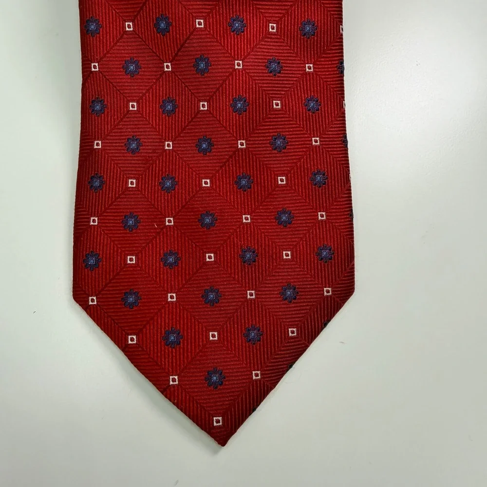 Eagle Shirtmakers blue perfect features