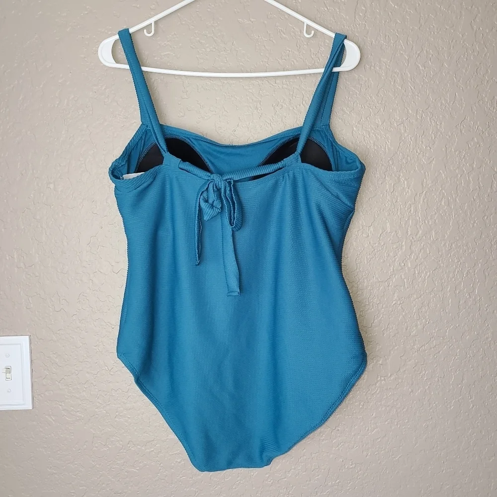 Kona Sol tie size