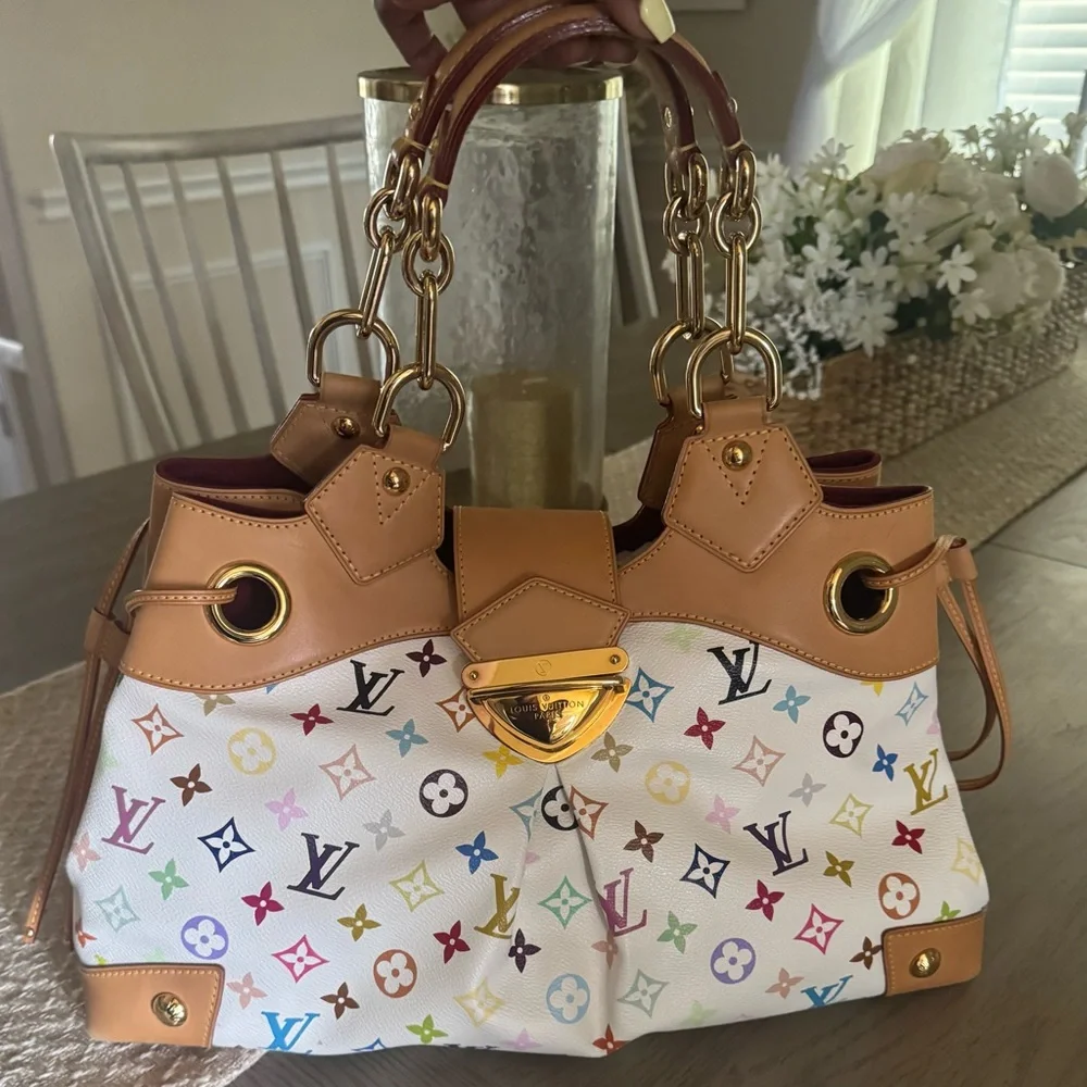 Louis Vuitton cowhide trim excellent