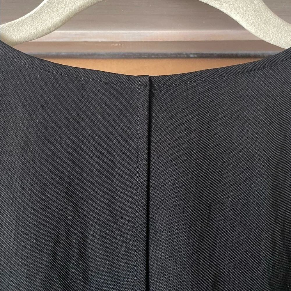 Everlane are classic
