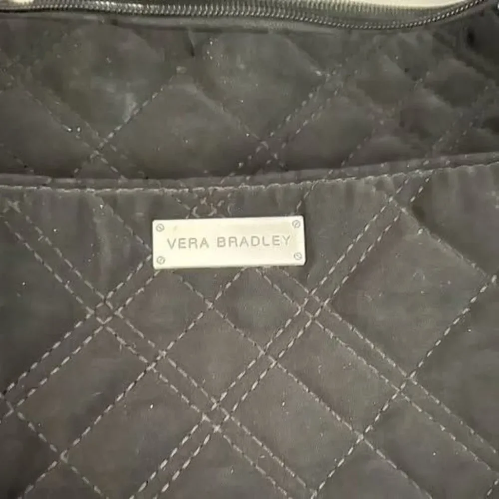 Unbranded zipper exterior pockets