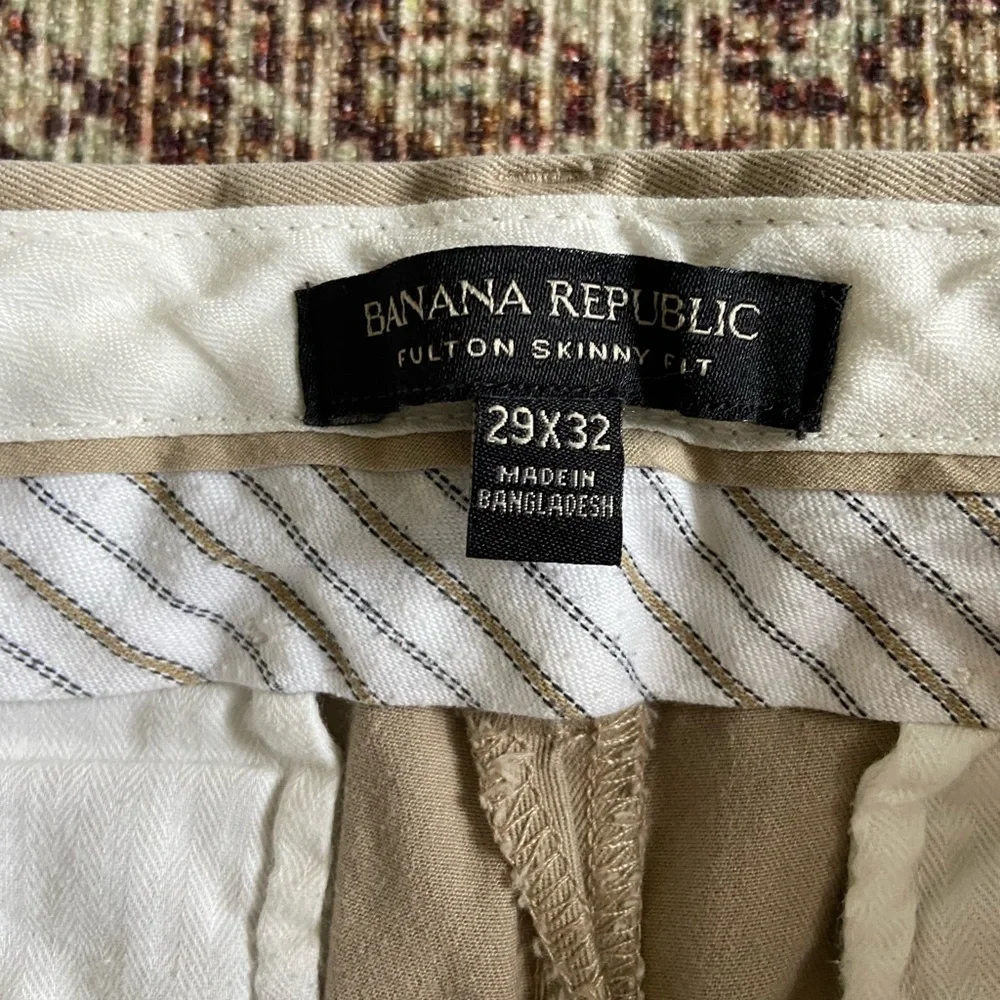 Banana Republic 29x32 are