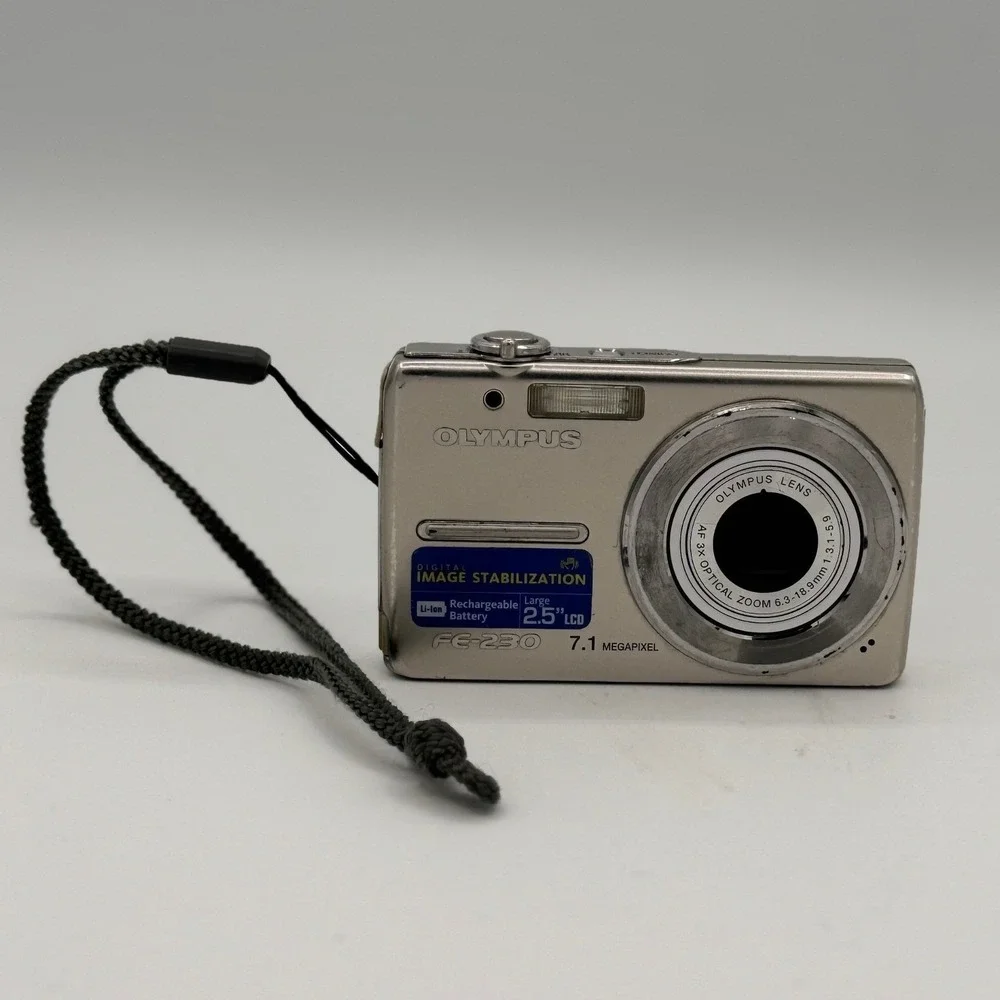 Olympus FE-230 7.1MP Digital Camera Silver 3x Optical Zoom Y2K Point and Shoot