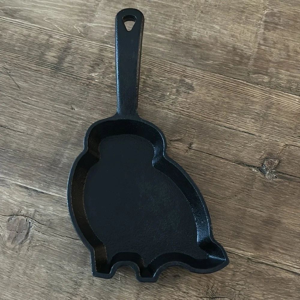 Harry Potter Owl Cast Iron Mini Skillet. 8.5” Penguin | Snowman | Ghost