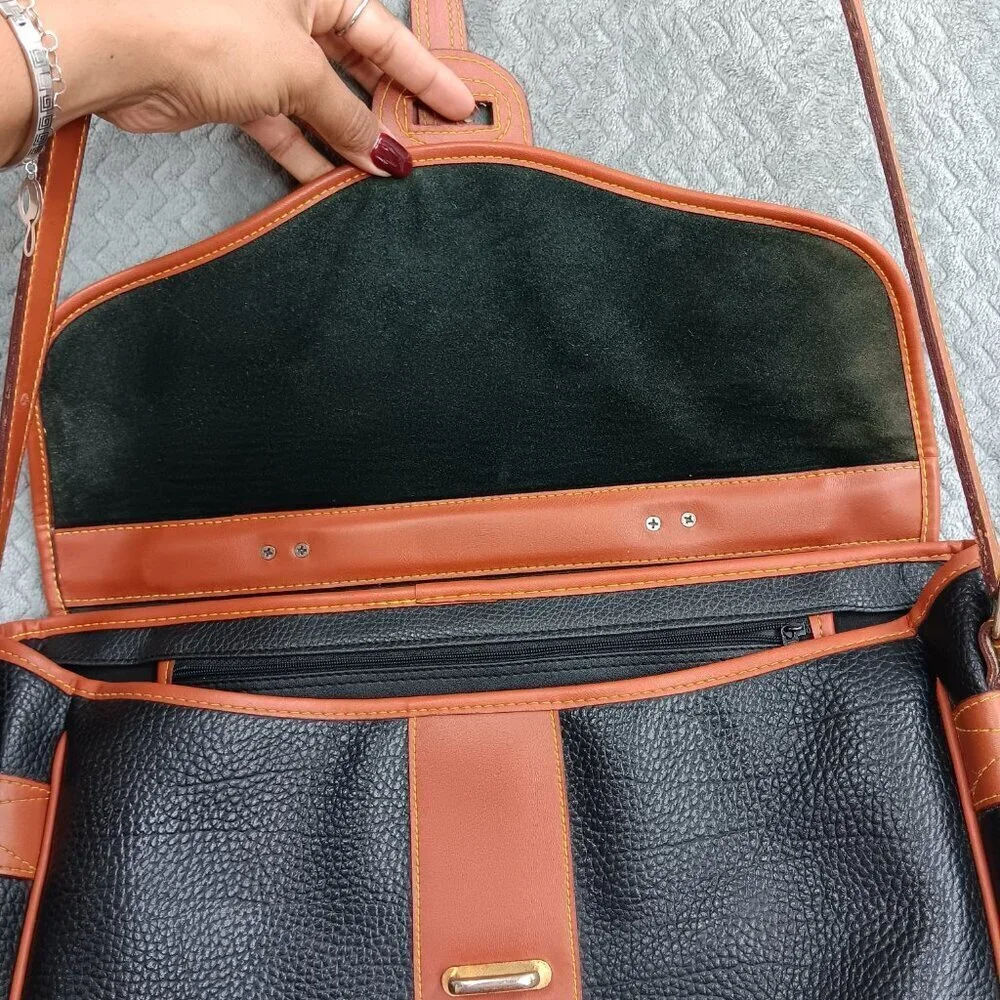 Dooney & Bourke slightly doubts or