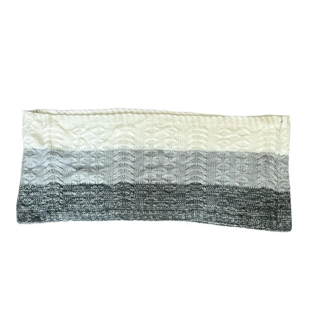 New New York & Co Cable Knit Gray/Ivory Infinity Scarf